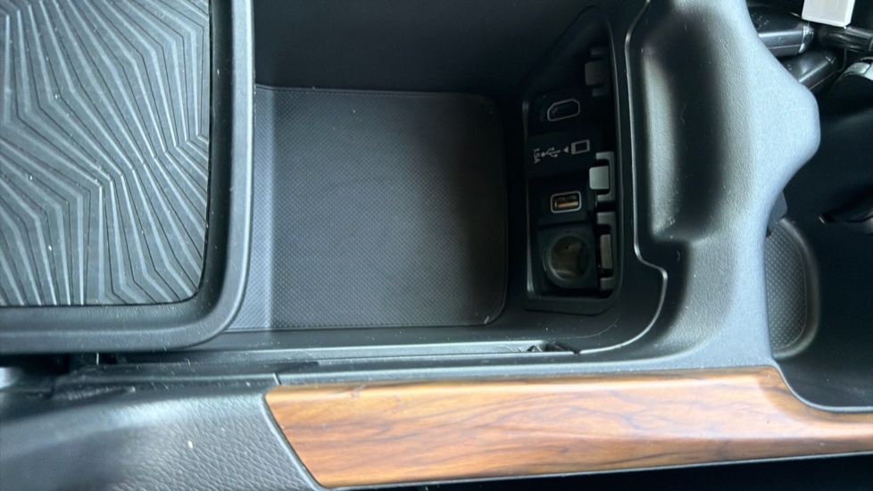 Honda CR-V 1.5 VTEC Turbo EX 5dr Petrol Estate - Image 34