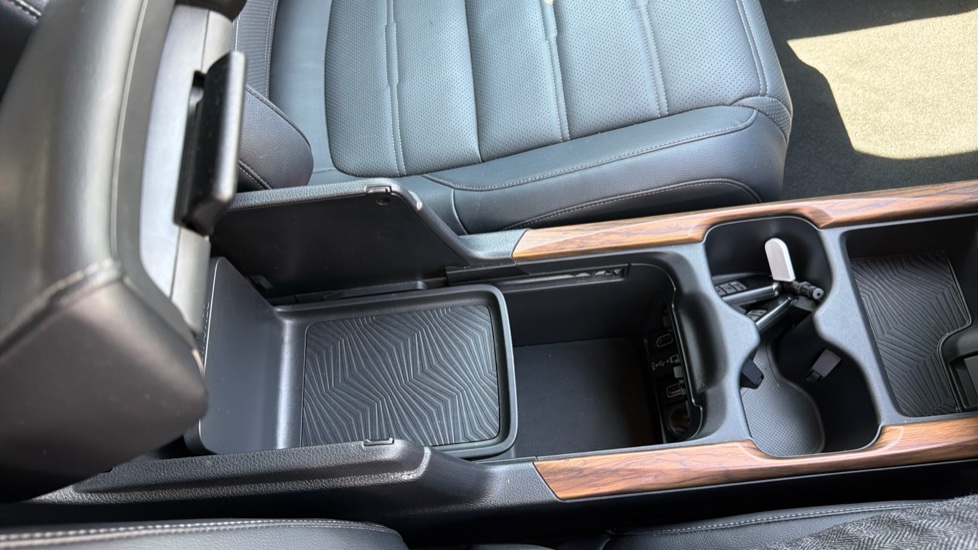 Honda CR-V 1.5 VTEC Turbo EX 5dr Petrol Estate - Image 35