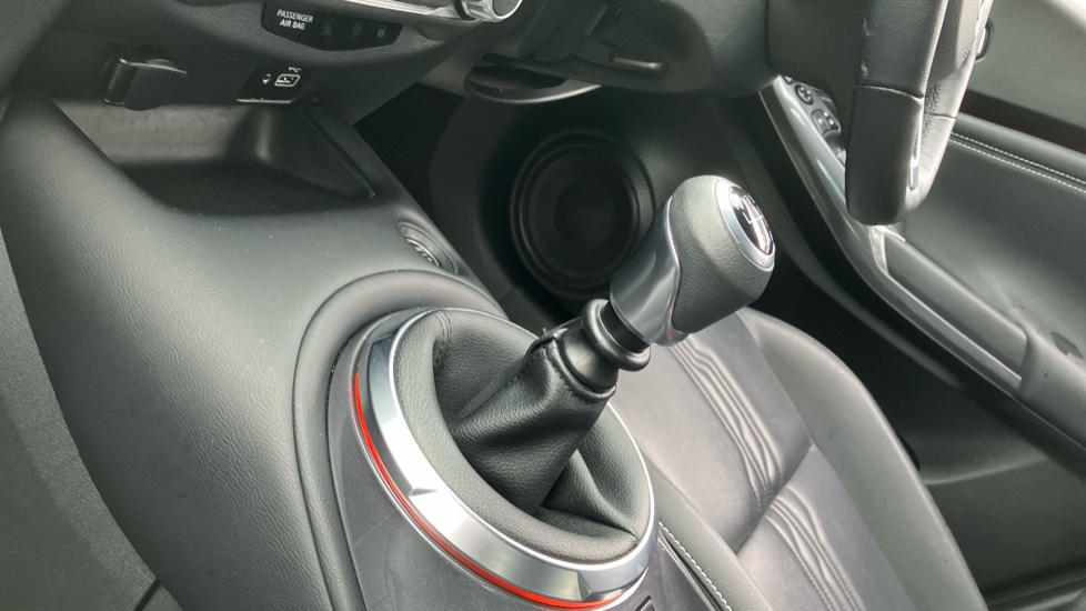 Nissan Juke 1.0 DiG-T 114 Tekna 5dr Petrol Hatchback - Image 13