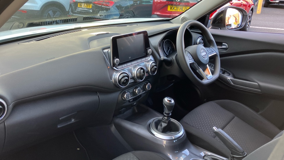 Nissan Juke 1.0 DiG-T 114 Acenta 5dr Petrol Hatchback - Image 9