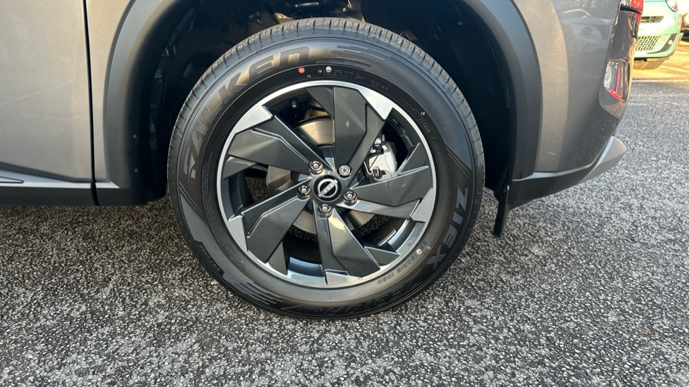 Nissan X-Trail 1.5 MHEV 163 N-Connecta 5dr Xtronic Petrol Station Wagon - Image 27