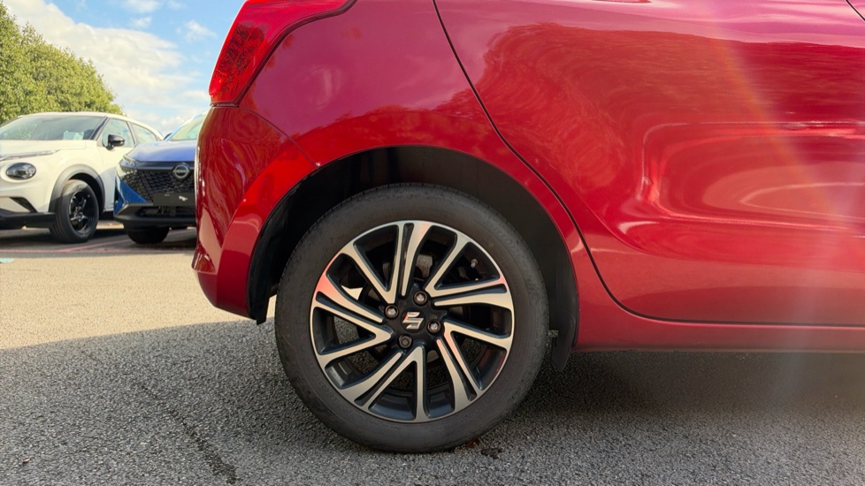 Suzuki Swift 1.2 Dualjet 83 12V Hybrid SZ5 5dr Petrol Hatchback - Image 7