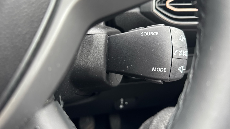 Dacia Sandero Stepway 1.0 TCe Journey 5dr Petrol Hatchback - Image 27
