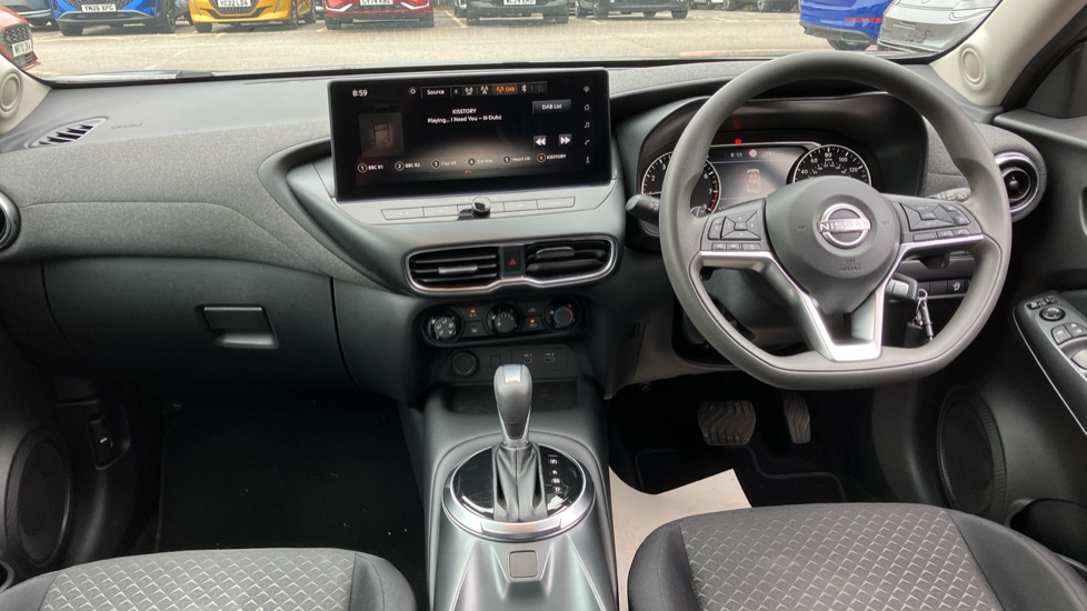 Nissan Juke 1.0 DiG-T Acenta Premium 5dr DCT Petrol Hatchback - Image 10