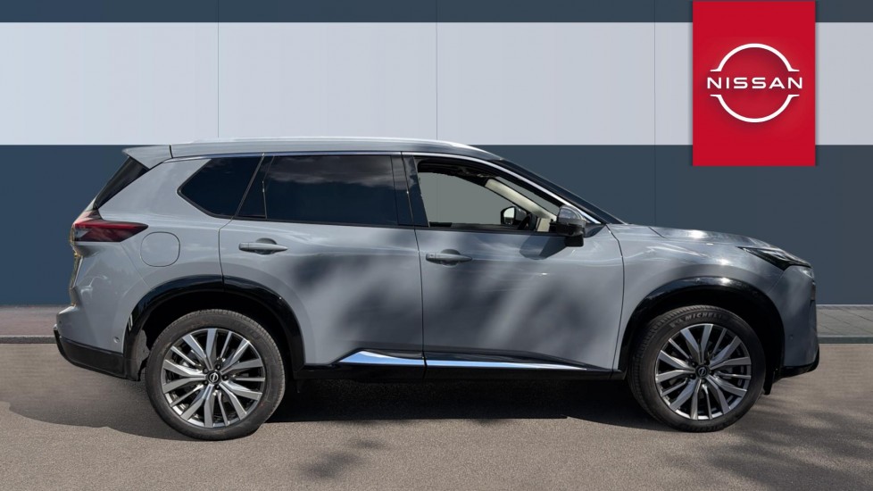 Nissan X-Trail 1.5 E-Power E-4orce 213 Tekna 5dr [7 Seat] Auto Hybrid Station Wagon - Image 5