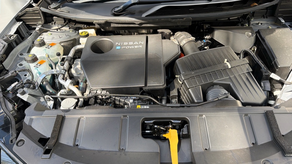 Nissan X-Trail 1.5 E-Power E-4orce 213 Tekna 5dr [7 Seat] Auto Hybrid Station Wagon - Image 8