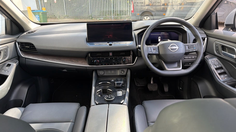 Nissan X-Trail 1.5 E-Power E-4orce 213 Tekna 5dr [7 Seat] Auto Hybrid Station Wagon - Image 10