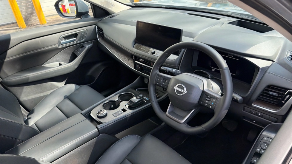 Nissan X-Trail 1.5 E-Power E-4orce 213 Tekna 5dr [7 Seat] Auto Hybrid Station Wagon - Image 11