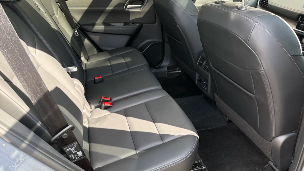 Nissan X-Trail 1.5 E-Power E-4orce 213 Tekna 5dr [7 Seat] Auto Hybrid Station Wagon - Image 16