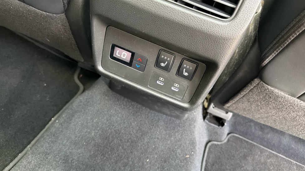 Nissan X-Trail 1.5 E-Power E-4orce 213 Tekna 5dr [7 Seat] Auto Hybrid Station Wagon - Image 36