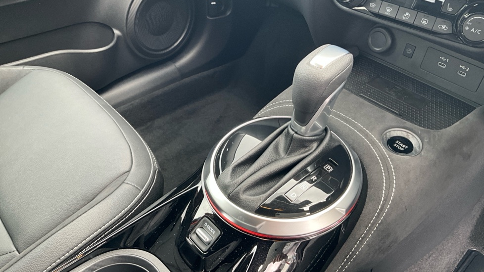 Nissan Juke 1.6 Hybrid Tekna+ 5dr Auto Hybrid Hatchback - Image 13