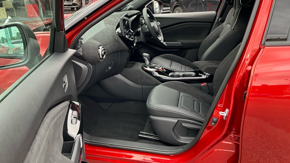 Nissan Juke 1.6 Hybrid Tekna+ 5dr Auto Hybrid Hatchback - Image 23