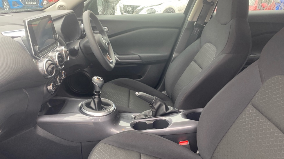 Nissan Juke 1.0 DiG-T 114 Acenta 5dr Petrol Hatchback - Image 41