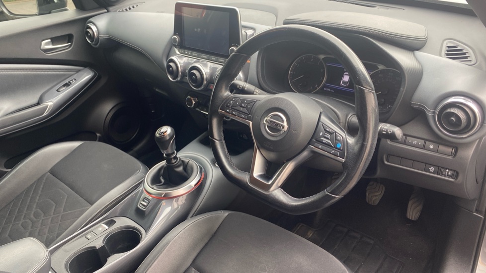 Nissan Juke 1.0 DiG-T 114 Tekna 5dr Petrol Hatchback - Image 11