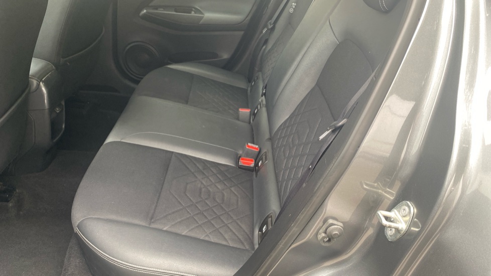 Nissan Juke 1.0 DiG-T 114 Tekna 5dr Petrol Hatchback - Image 16
