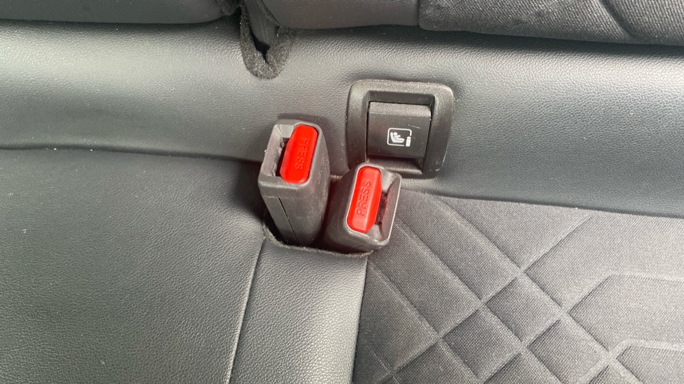 Nissan Juke 1.0 DiG-T 114 Tekna 5dr Petrol Hatchback - Image 17