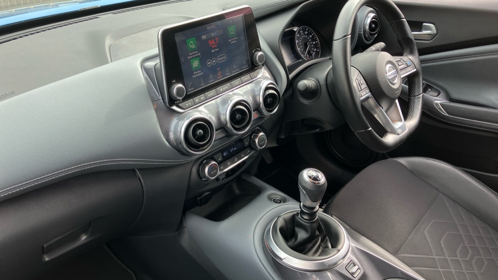 Nissan Juke 1.0 DiG-T 114 Tekna 5dr Petrol Hatchback - Image 9