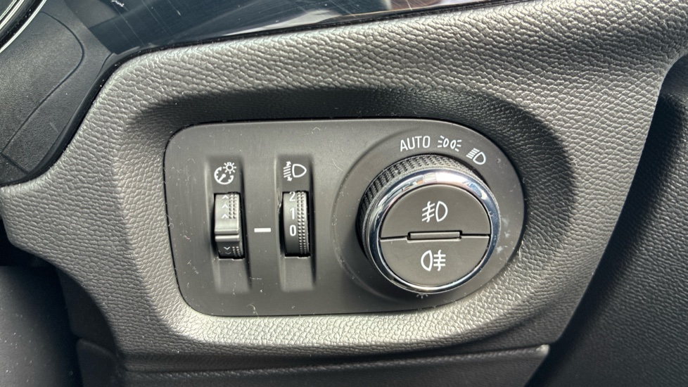 Vauxhall Corsa 1.2 Elite Edition 5dr Petrol Hatchback - Image 23