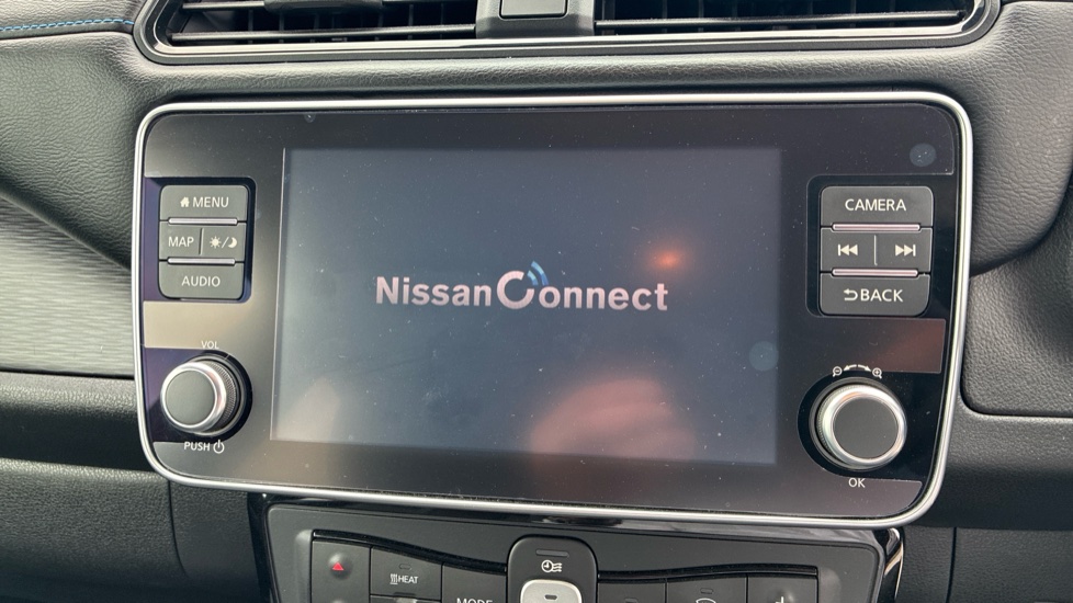 Nissan LEAF 110kW Tekna 40kWh 5dr Auto Electric Hatchback - Image 12