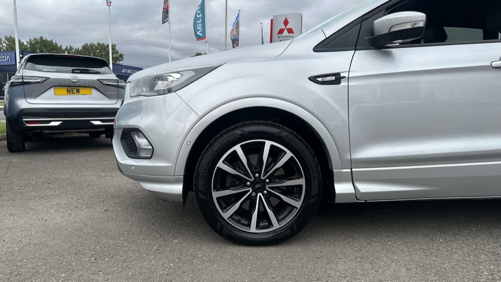 Ford Kuga 2.0 TDCi ST-Line 5dr 2WD Diesel Estate - Image 7