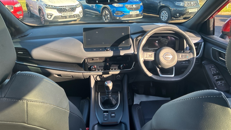 Nissan Qashqai 1.3 DiG-T MH Tekna 5dr Petrol Hatchback - Image 10
