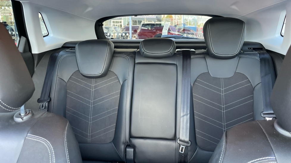 Vauxhall Grandland 1.2 Turbo Ultimate 5dr Auto Petrol Hatchback - Image 15