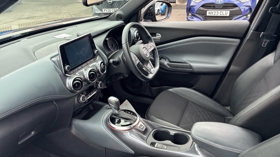 Nissan Juke 1.0 DiG-T Tekna 5dr DCT Petrol Hatchback - Image 9