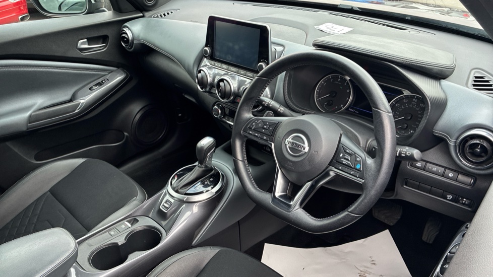 Nissan Juke 1.0 DiG-T Tekna 5dr DCT Petrol Hatchback - Image 11