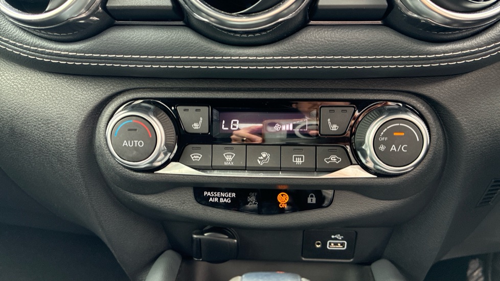 Nissan Juke 1.0 DiG-T Tekna 5dr DCT Petrol Hatchback - Image 24