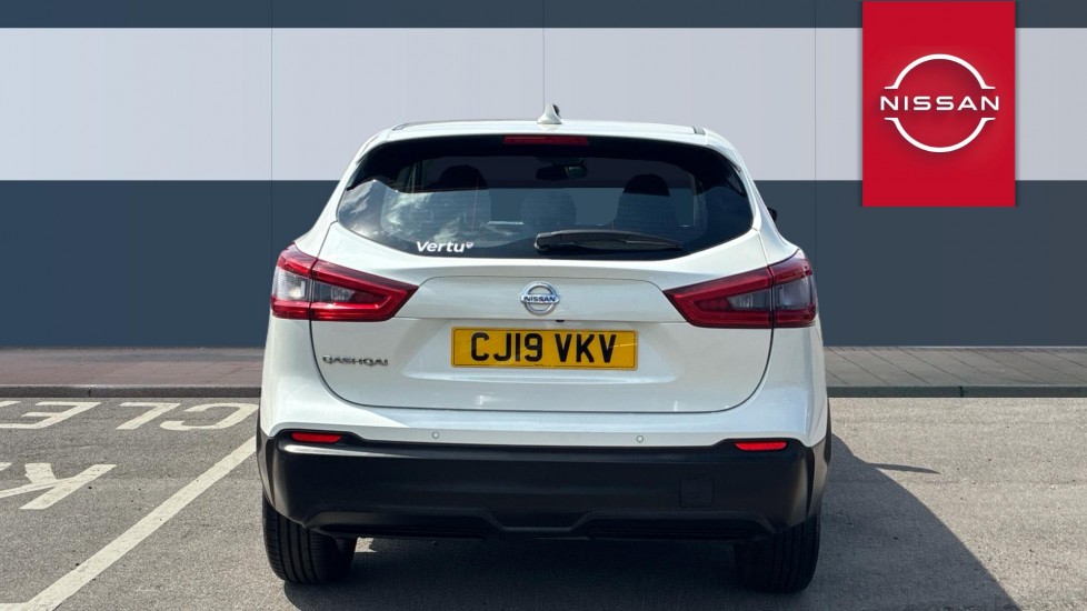 Nissan Qashqai 1.3 DiG-T Acenta Premium 5dr Petrol Hatchback - Image 6
