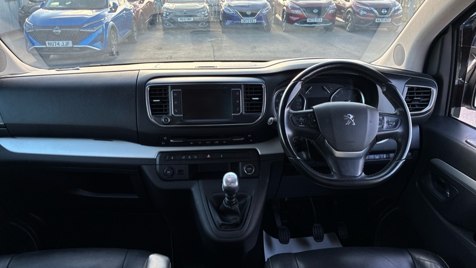 Peugeot Traveller 2.0 BlueHDi 150 Business VIP Standard 5dr Diesel Estate - Image 10