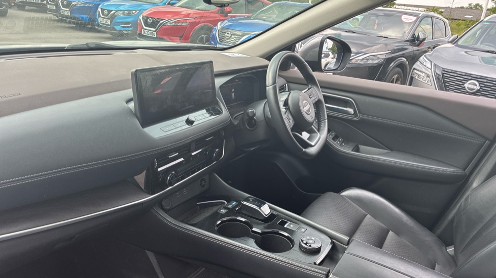 Nissan X-Trail 1.5 E-Power E-4orce 213 Tekna 5dr Auto Hybrid Station Wagon - Image 9