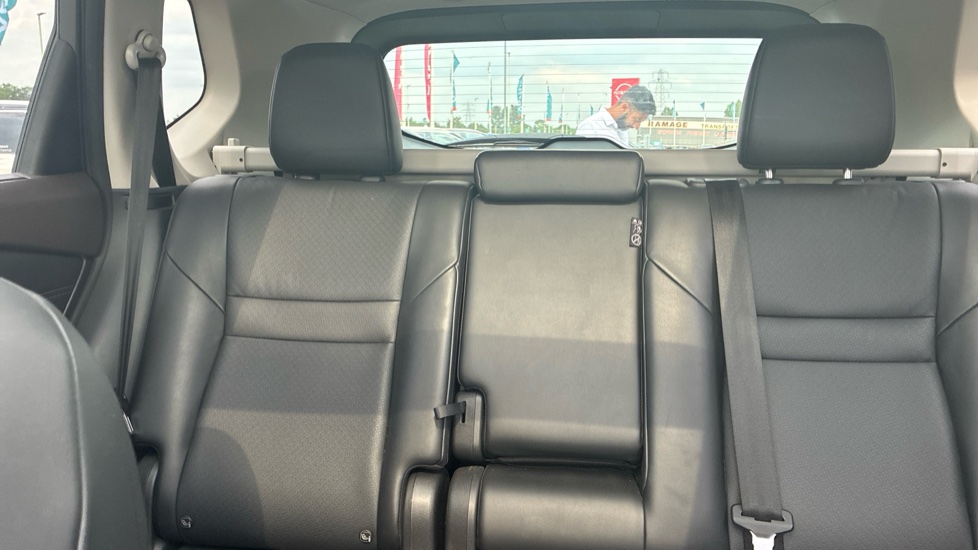 Nissan X-Trail 1.5 E-Power E-4orce 213 Tekna 5dr Auto Hybrid Station Wagon - Image 15