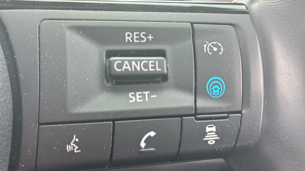 Nissan X-Trail 1.5 E-Power E-4orce 213 Tekna 5dr Auto Hybrid Station Wagon - Image 21