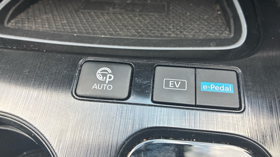 Nissan X-Trail 1.5 E-Power E-4orce 213 Tekna 5dr Auto Hybrid Station Wagon - Image 26
