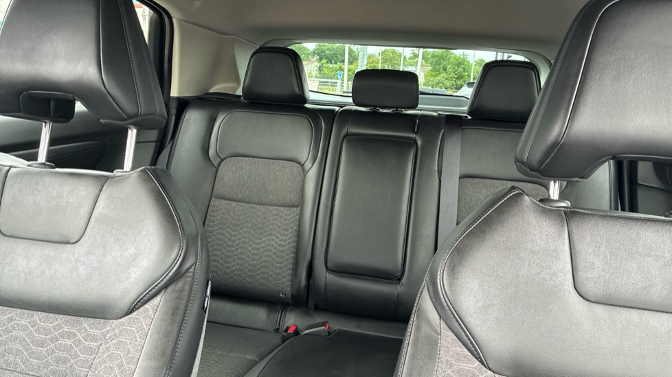 Nissan ARIYA 160kW Advance 63kWh 22kWCh 5dr Auto Electric Hatchback - Image 15