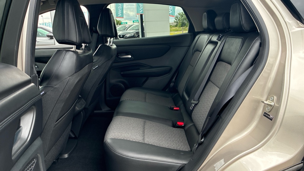 Nissan ARIYA 160kW Advance 63kWh 22kWCh 5dr Auto Electric Hatchback - Image 16