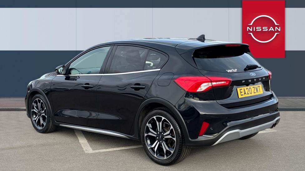 Ford Focus Vignale 2.0 EcoBlue Active X 5dr Auto Diesel Hatchback - Image 2