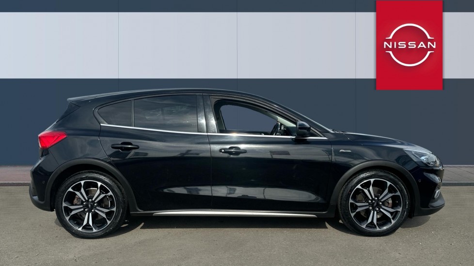 Ford Focus Vignale 2.0 EcoBlue Active X 5dr Auto Diesel Hatchback - Image 5
