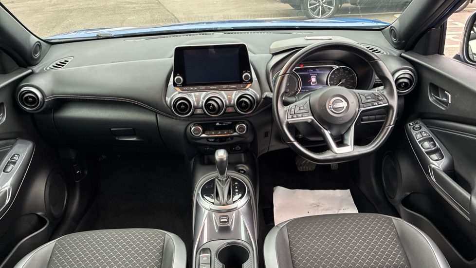 Nissan Juke 1.6 Hybrid N-Connecta 5dr Auto Hybrid Hatchback - Image 10