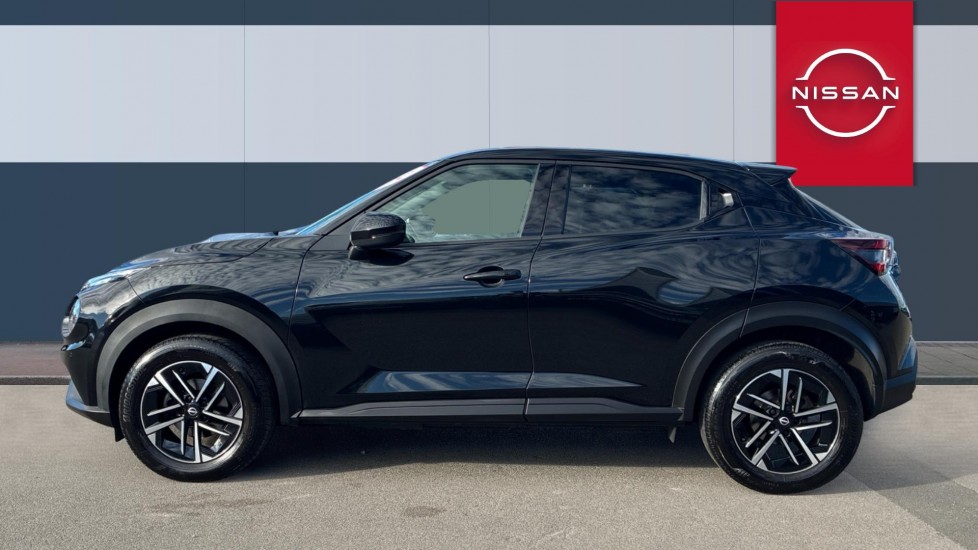 Nissan Juke 1.0 DiG-T N-Connecta 5dr DCT Petrol Hatchback - Image 5