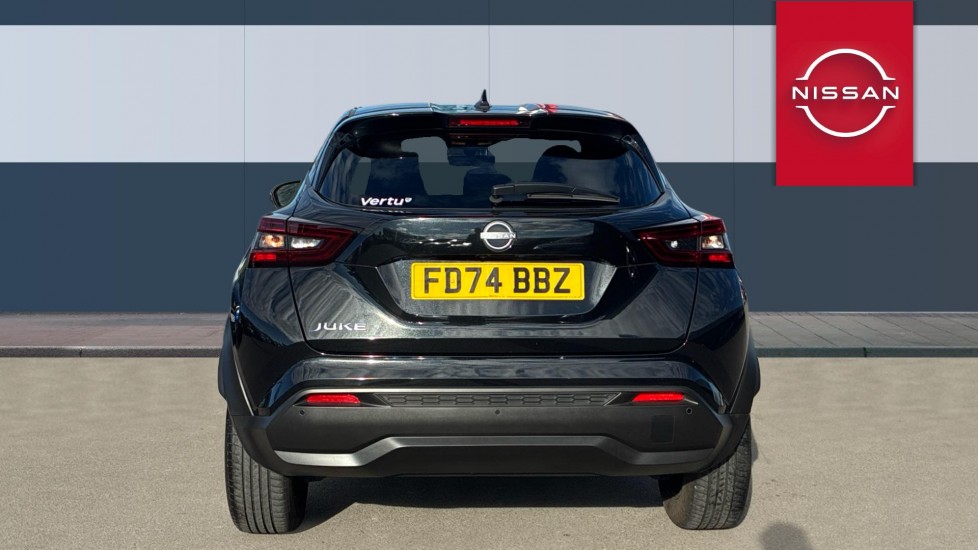 Nissan Juke 1.0 DiG-T N-Connecta 5dr DCT Petrol Hatchback - Image 6
