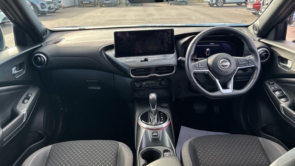 Nissan Juke 1.0 DiG-T N-Connecta 5dr DCT Petrol Hatchback - Image 10