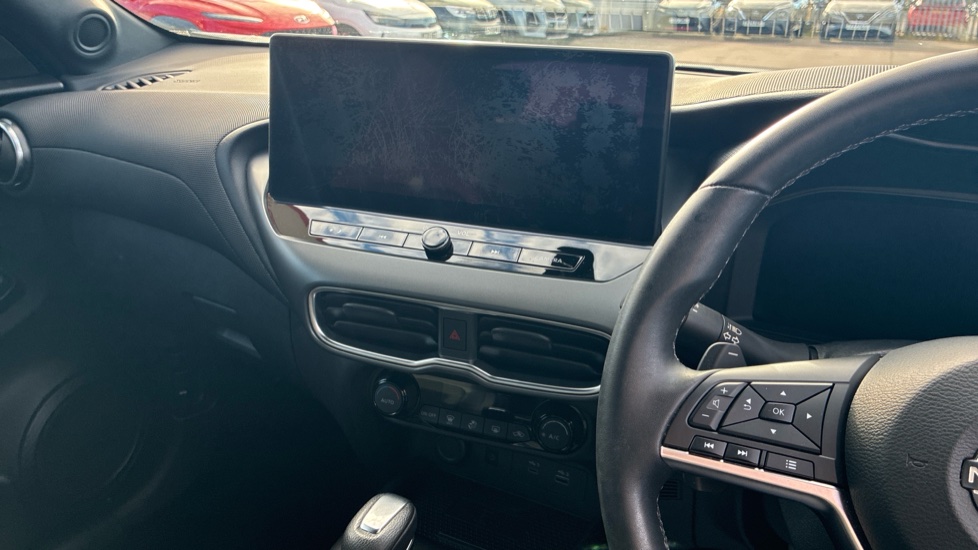 Nissan Juke 1.0 DiG-T N-Connecta 5dr DCT Petrol Hatchback - Image 14