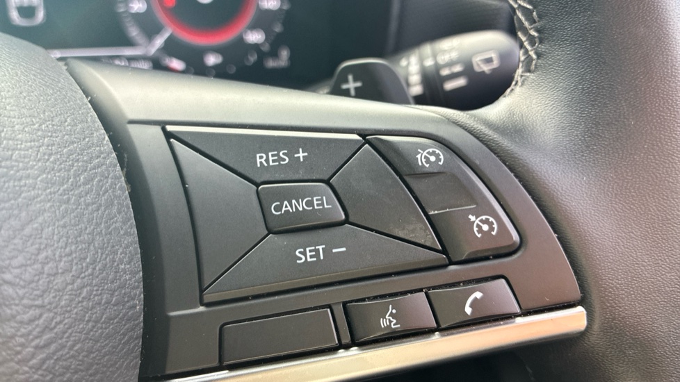 Nissan Juke 1.0 DiG-T N-Connecta 5dr DCT Petrol Hatchback - Image 22