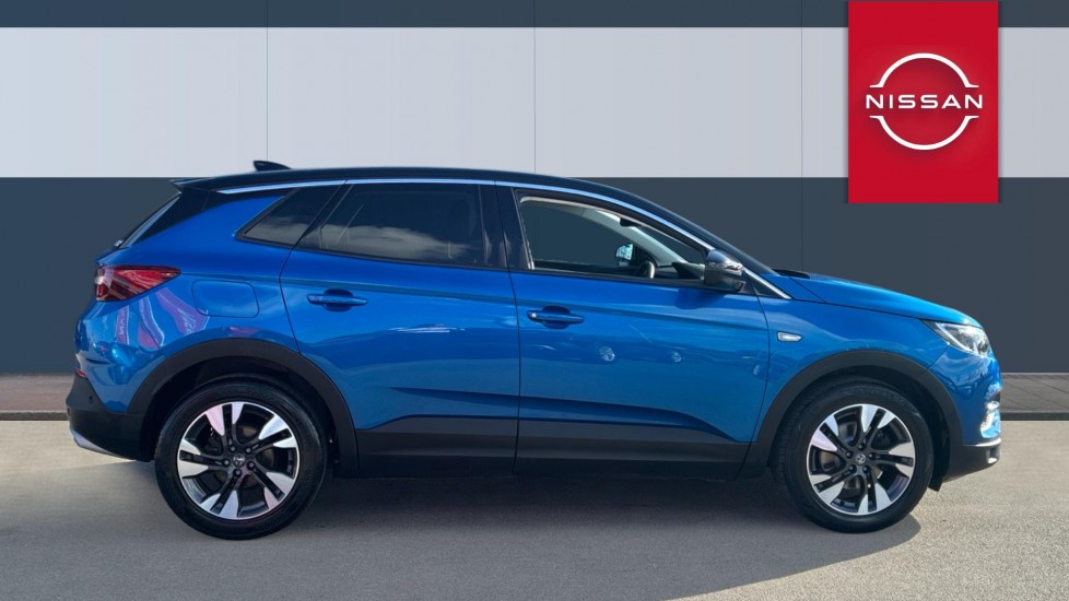 Vauxhall Grandland X 1.2 Turbo SRi Nav 5dr Petrol Hatchback - Image 5