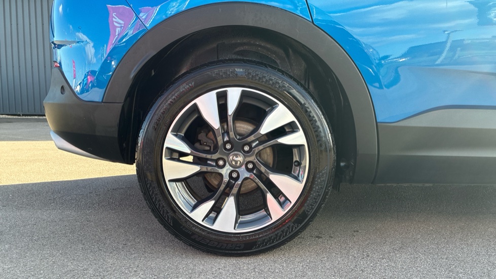 Vauxhall Grandland X 1.2 Turbo SRi Nav 5dr Petrol Hatchback - Image 7
