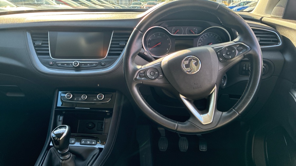 Vauxhall Grandland X 1.2 Turbo SRi Nav 5dr Petrol Hatchback - Image 10