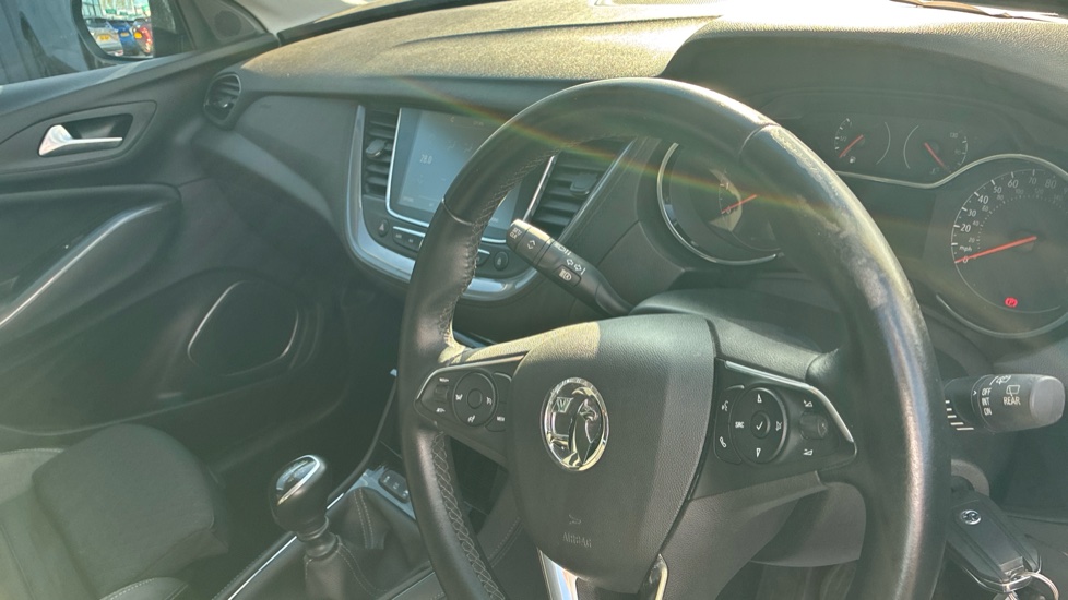 Vauxhall Grandland X 1.2 Turbo SRi Nav 5dr Petrol Hatchback - Image 11