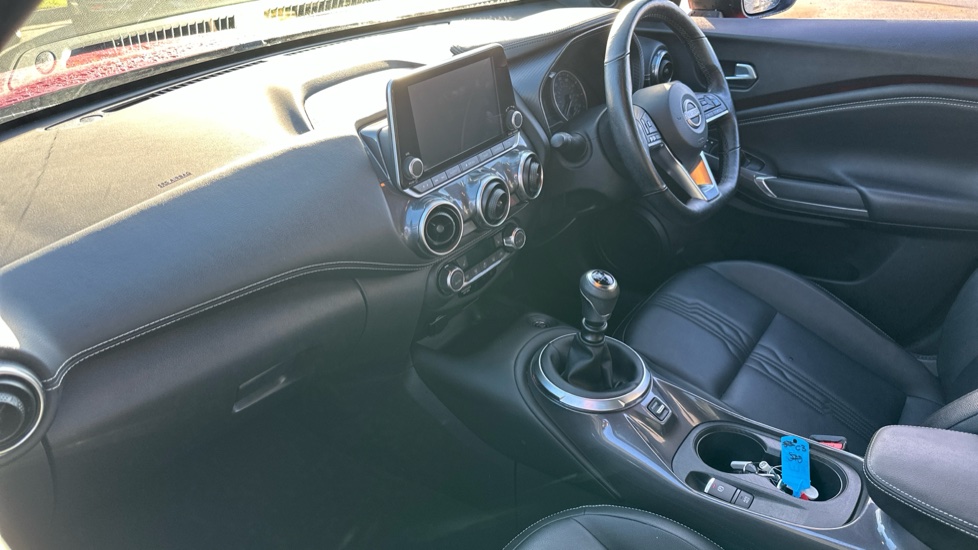 Nissan Juke 1.0 DiG-T 114 Tekna 5dr Petrol Hatchback - Image 9